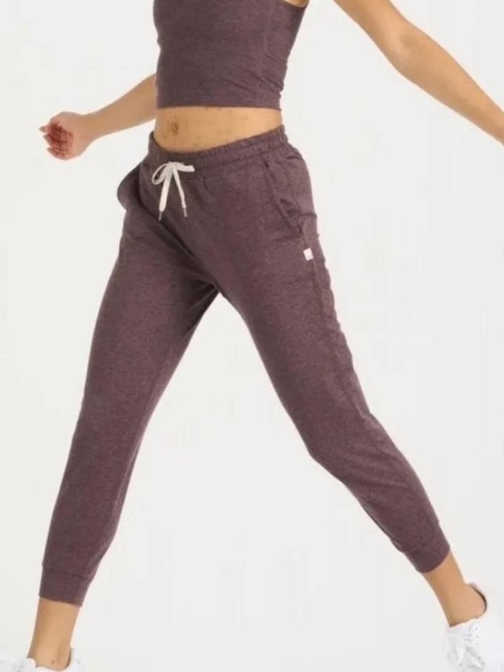 Vuori Women’s Performance Jogger Pants Heather Plum M (no draw String)